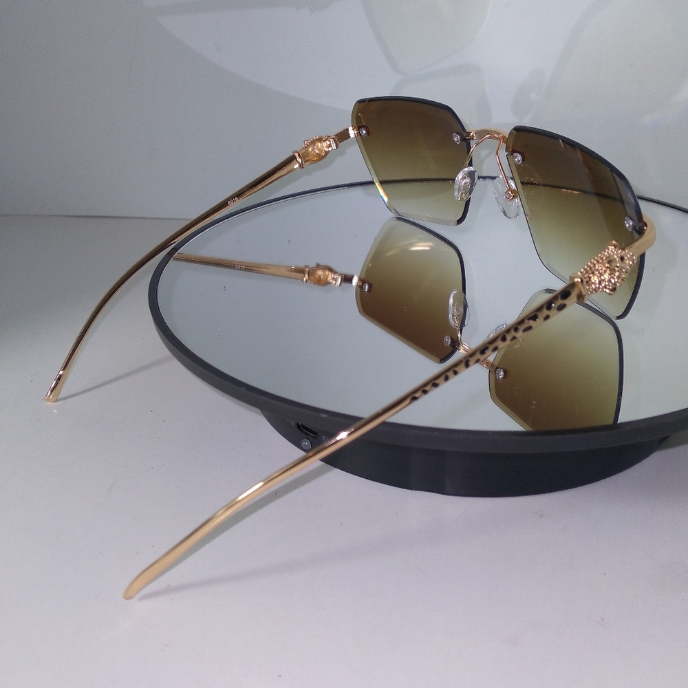 Green/Brown Gradient Lens Gold-Tone Animal Print Design Frame Sunglasses  New - Picture 7 of 9